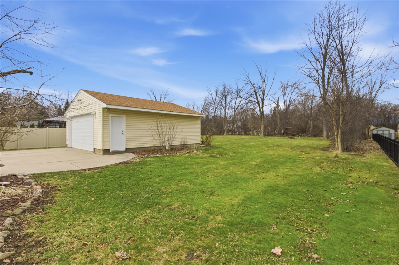 871 Vanderpool Drive, Troy, MI, 48083-5155