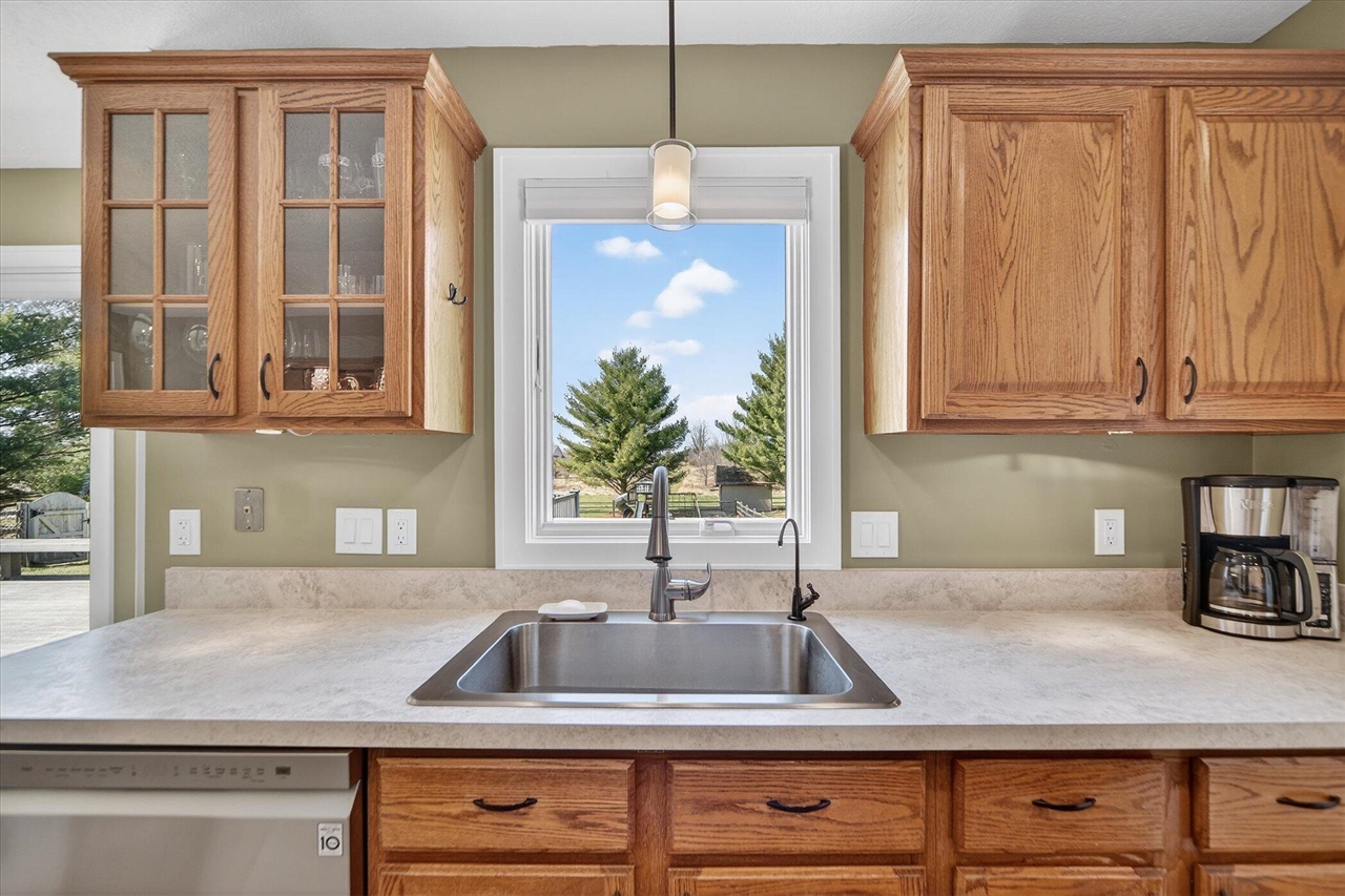 12800 S Wright Road, Eagle, MI, 48822-9507