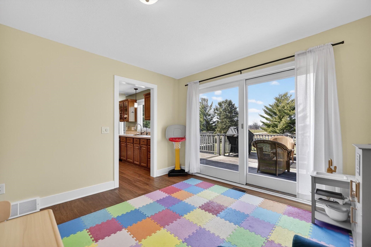 12800 S Wright Road, Eagle, MI, 48822-9507