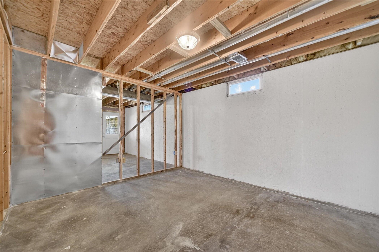 12800 S Wright Road, Eagle, MI, 48822-9507