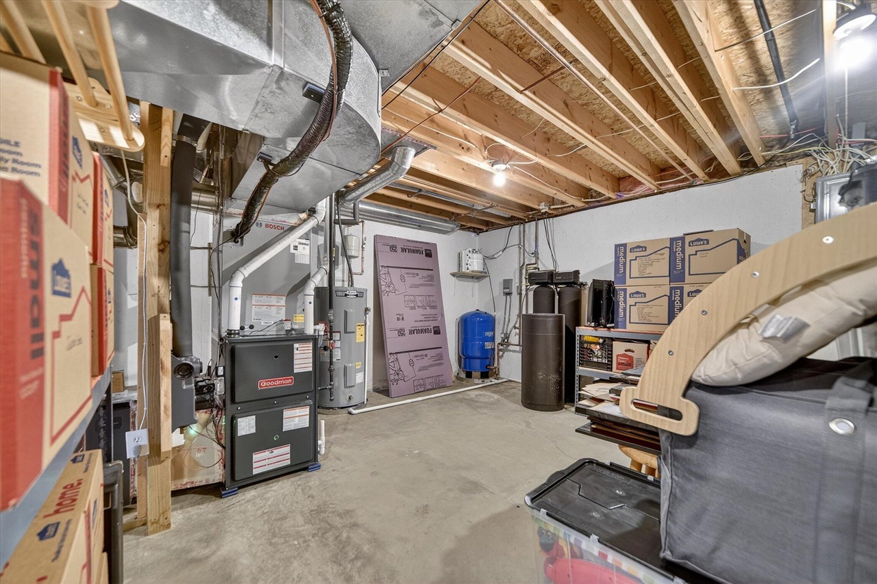 12800 S Wright Road, Eagle, MI, 48822-9507