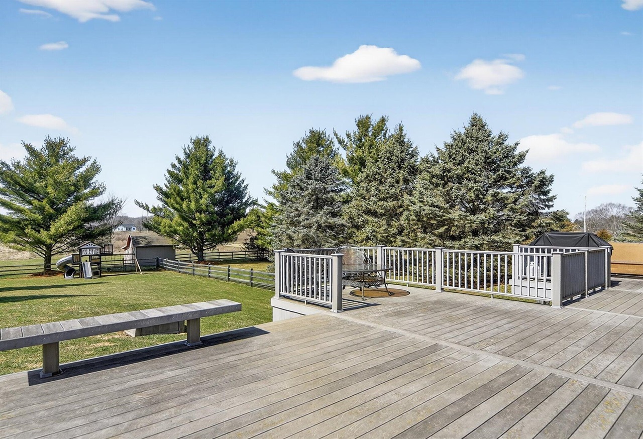 12800 S Wright Road, Eagle, MI, 48822-9507