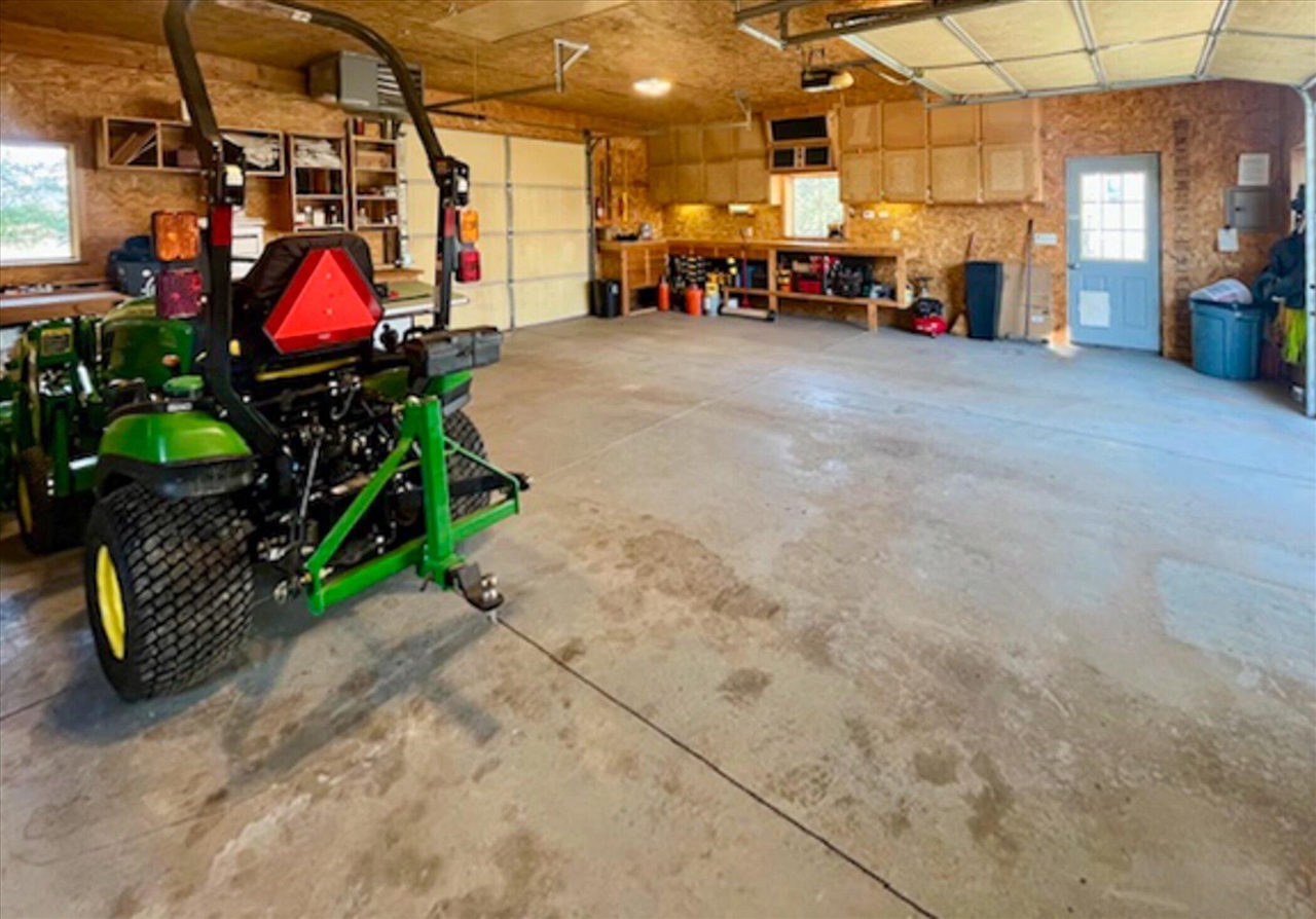 12800 S Wright Road, Eagle, MI, 48822-9507