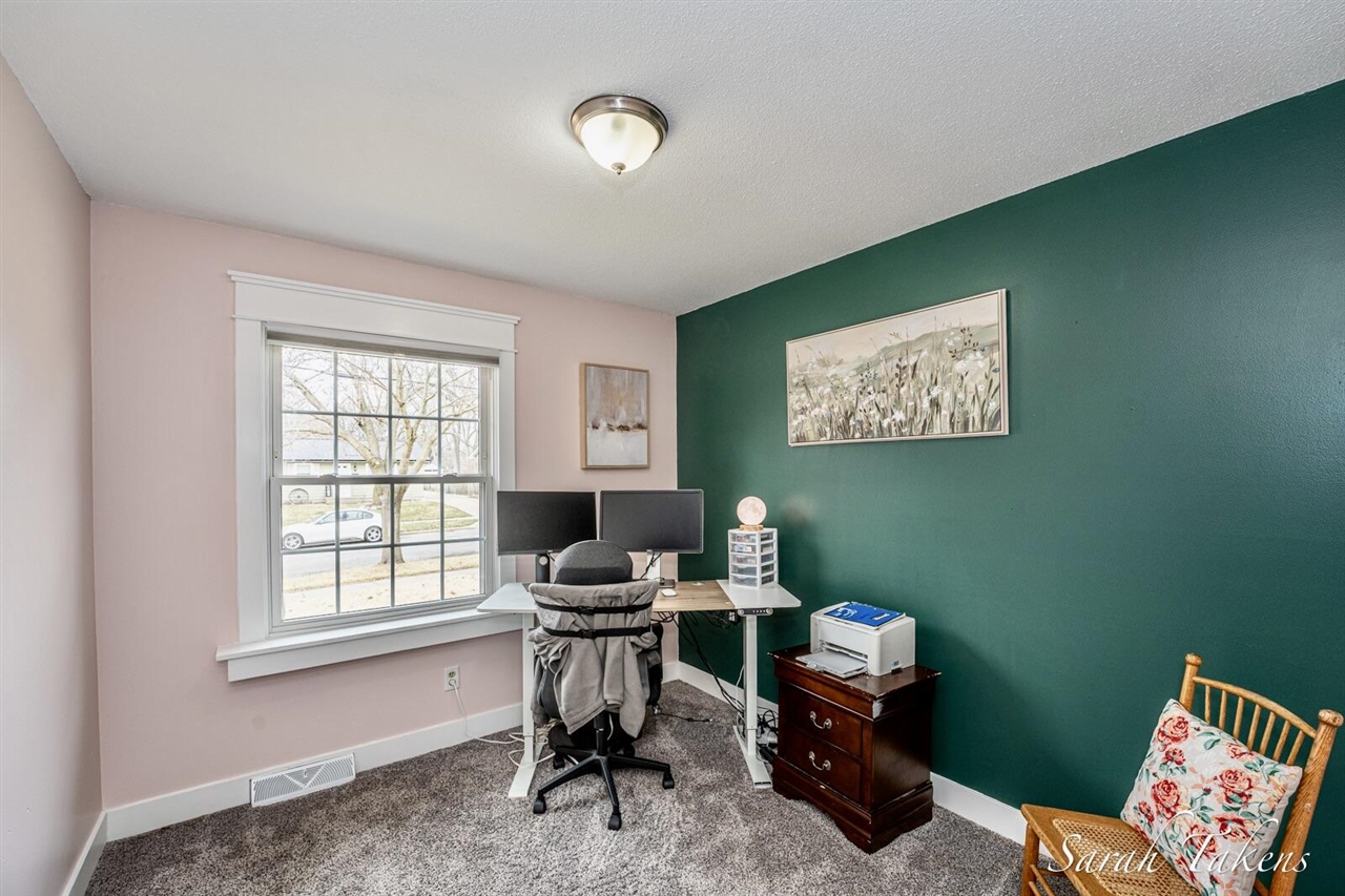 3766 Parkland Avenue, Wyoming, MI, 49509-3809