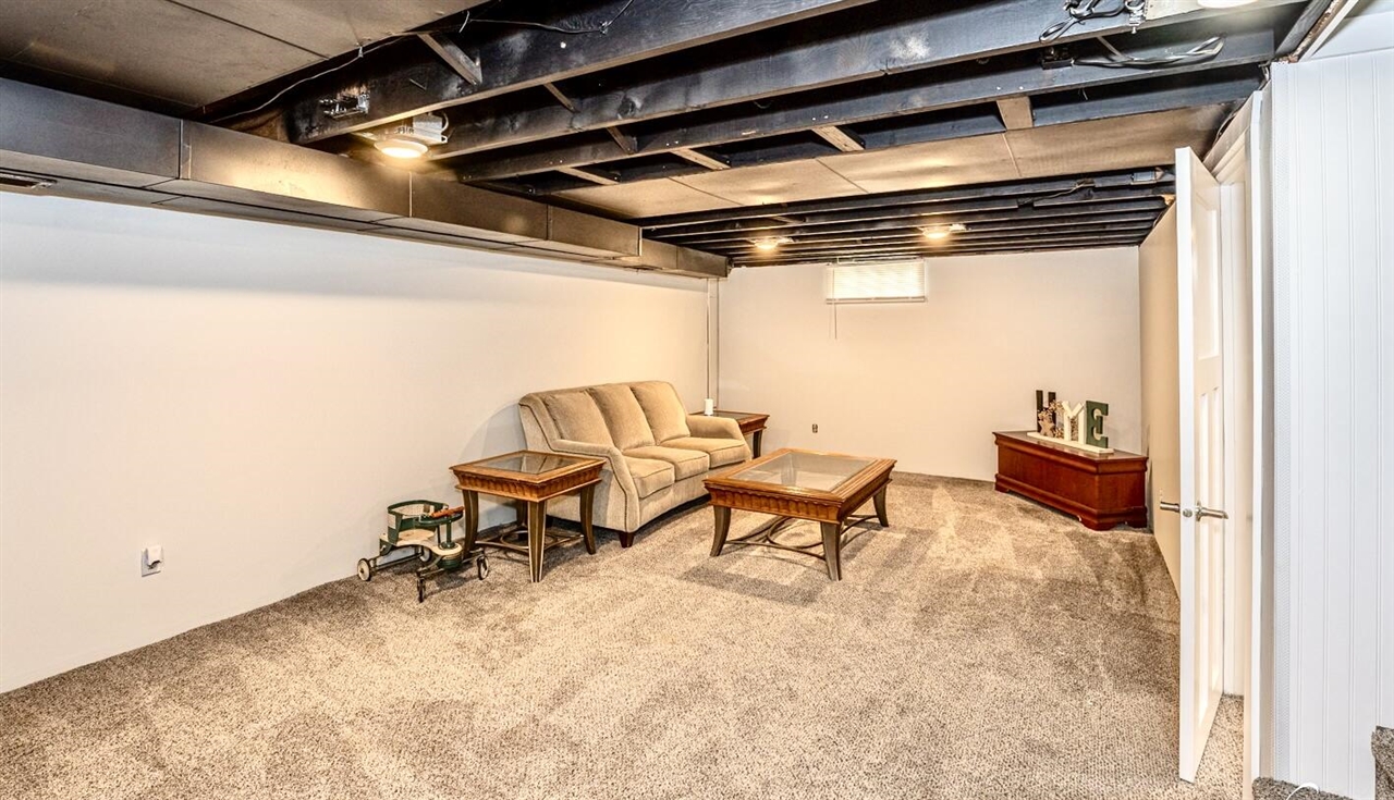 3766 Parkland Avenue, Wyoming, MI, 49509-3809