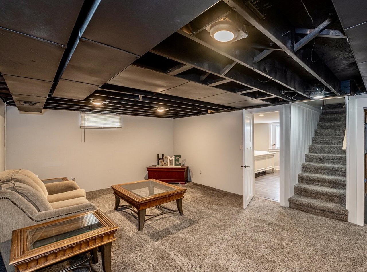 3766 Parkland Avenue, Wyoming, MI, 49509-3809