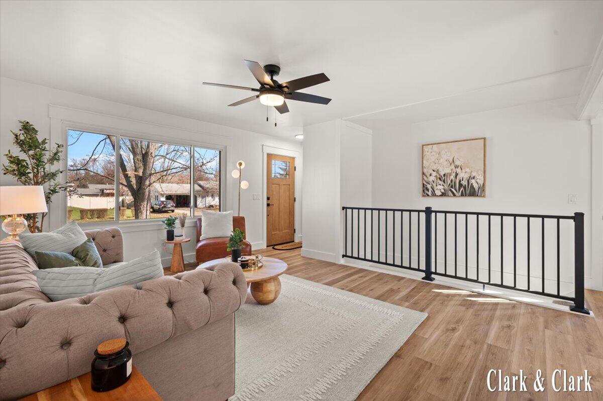 320 Roberta Jayne Drive, Lowell, MI, 49331