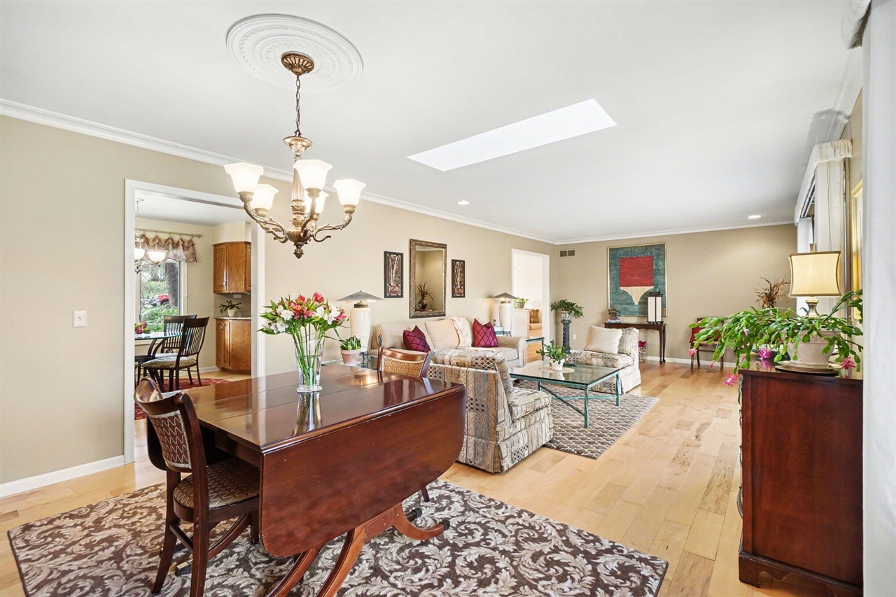 6200 Thunder Bluff Road, Kalamazoo, MI, 49009-9127