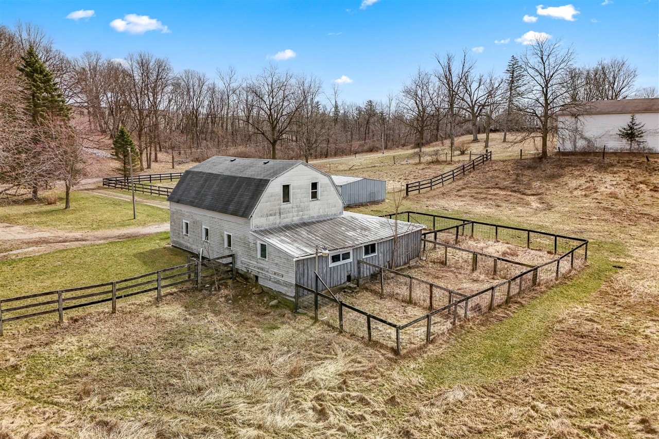 104 Mcclellan Street, Hillsdale, MI, 49242-1025