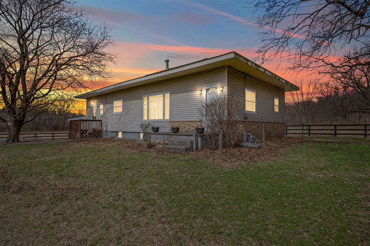 104 Mcclellan Street, Hillsdale, MI, 49242-1025