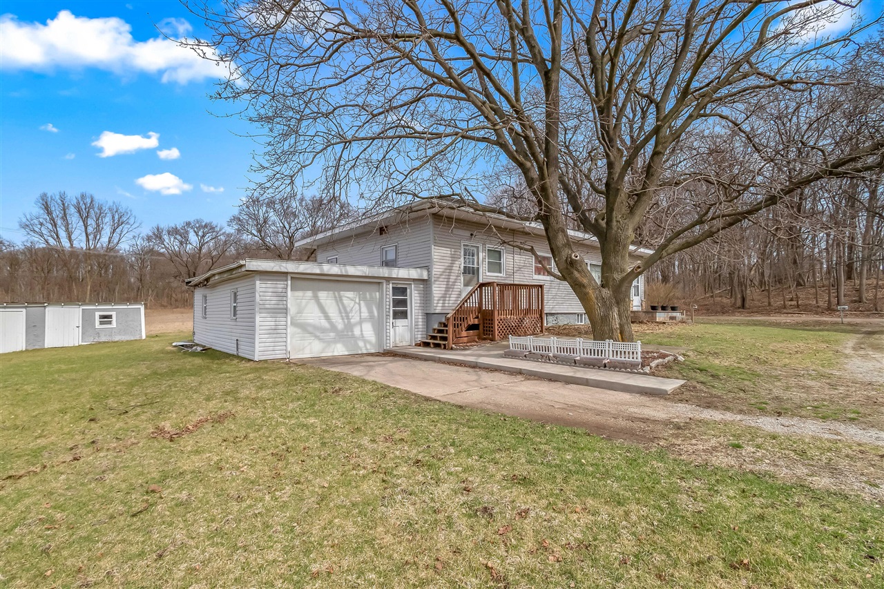 104 Mcclellan Street, Hillsdale, MI, 49242-1025