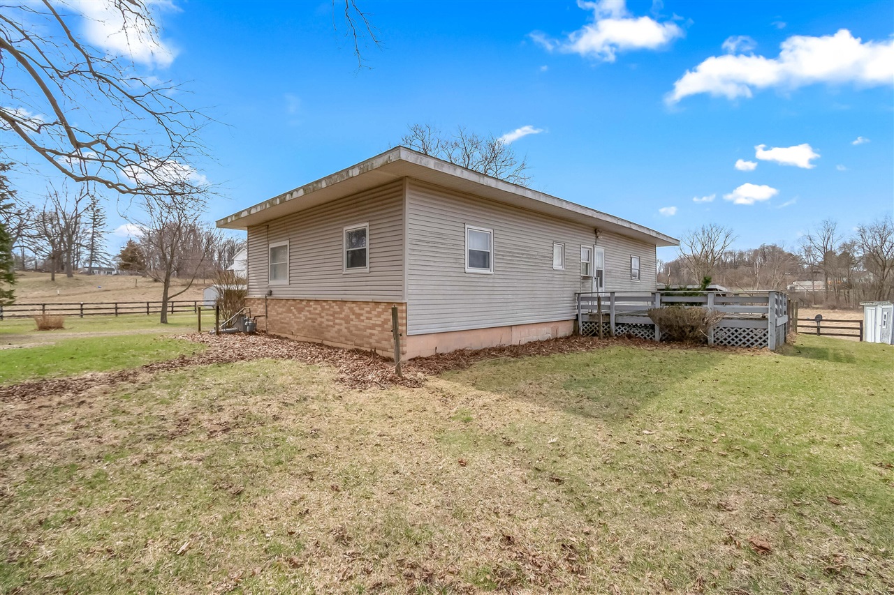 104 Mcclellan Street, Hillsdale, MI, 49242-1025