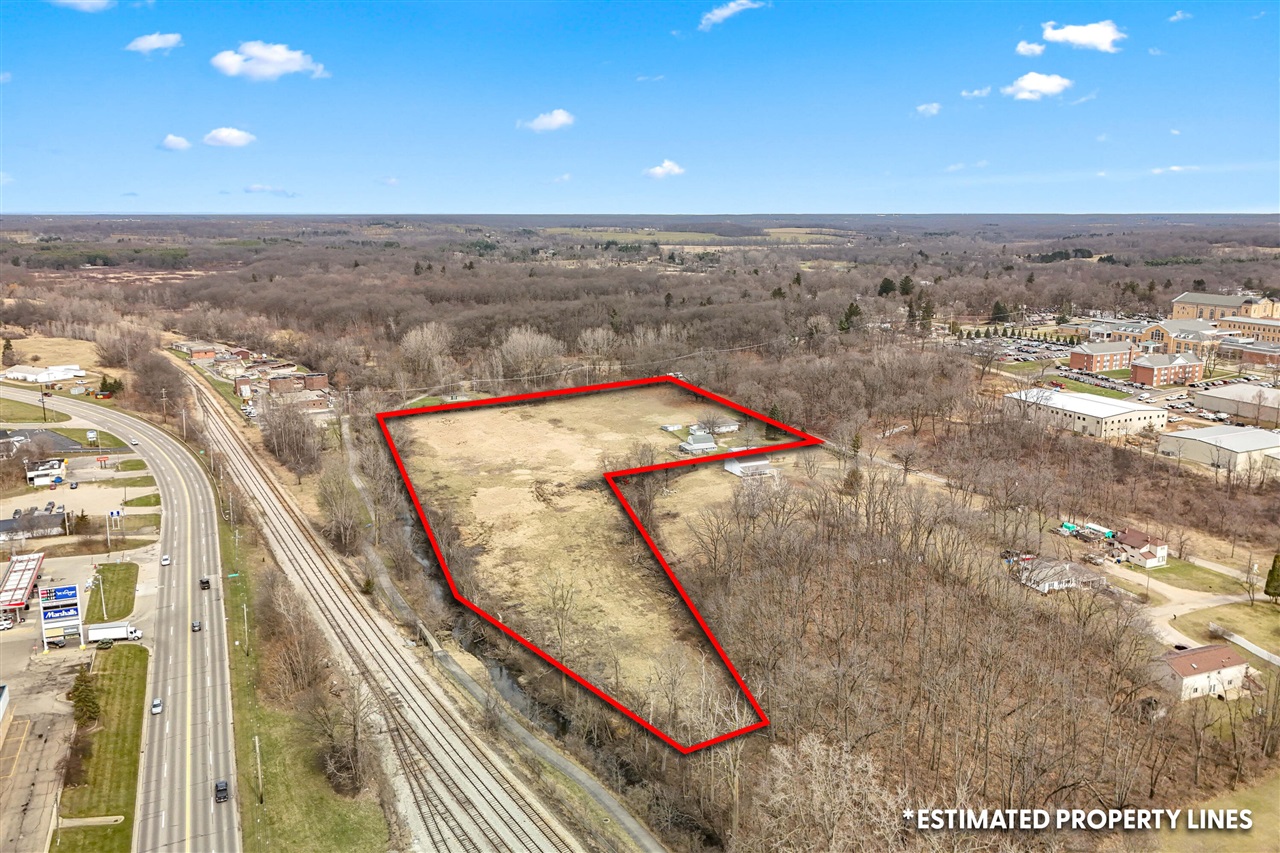 104 Mcclellan Street, Hillsdale, MI, 49242-1025