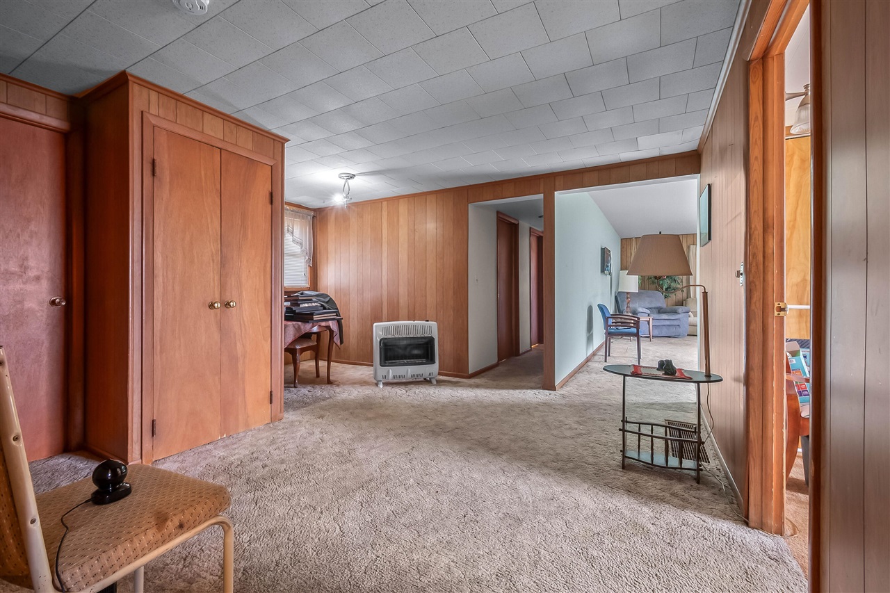 104 Mcclellan Street, Hillsdale, MI, 49242-1025