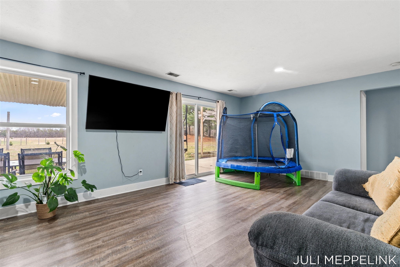 8700 142nd Avenue, West Olive, MI, 49460