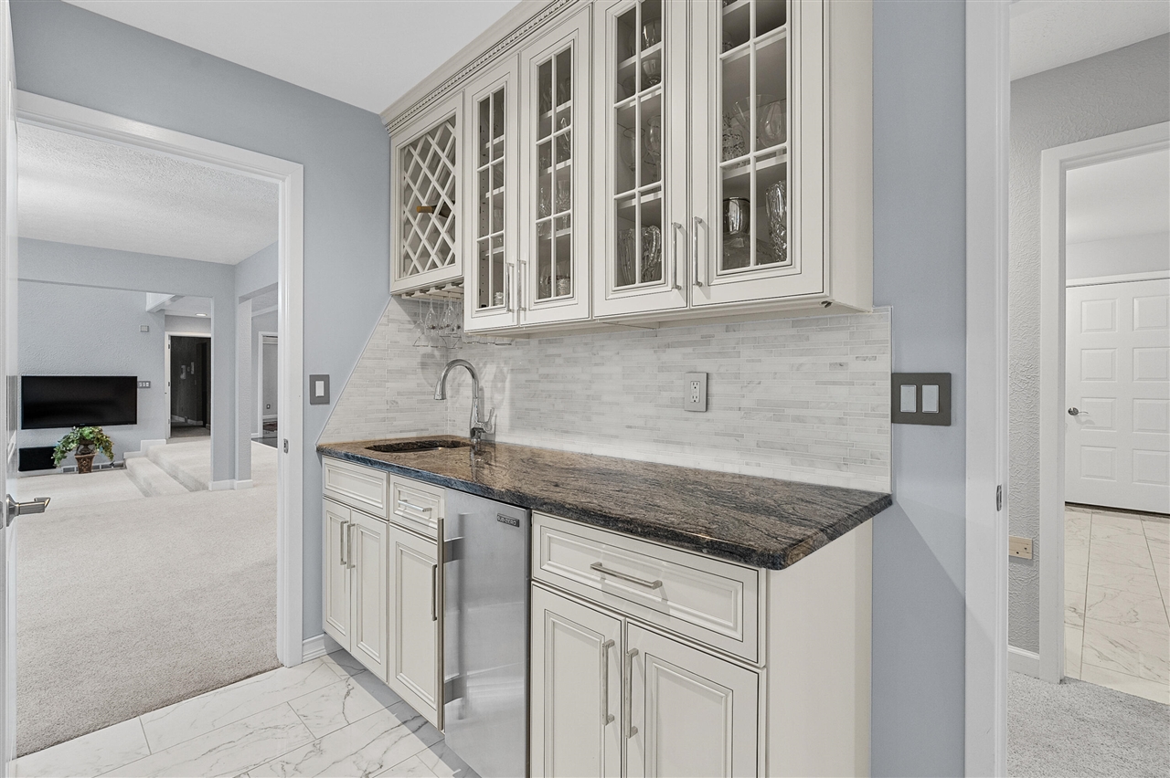 7129 Lakeridge Place, Kalamazoo, MI, 49009-9758