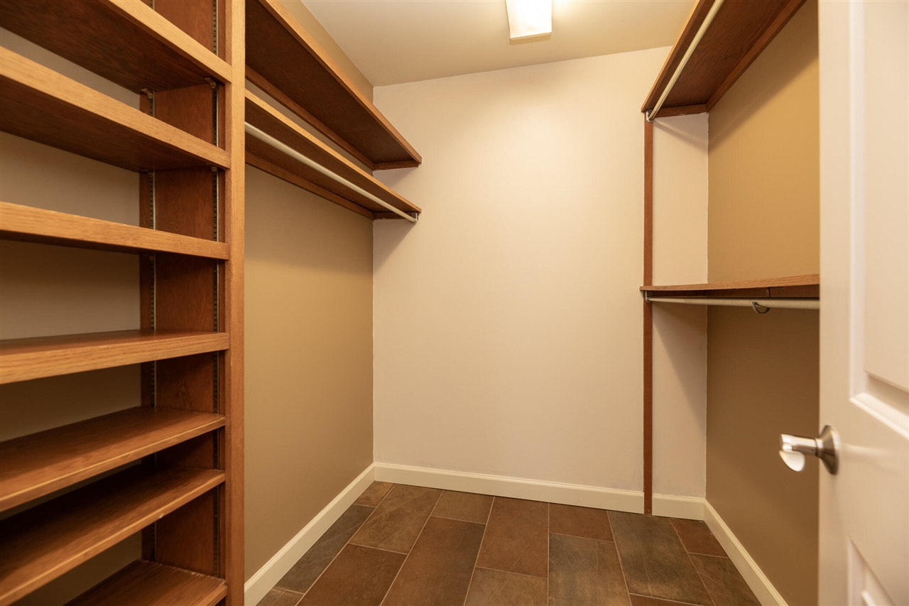 7129 Lakeridge Place, Kalamazoo, MI, 49009-9758