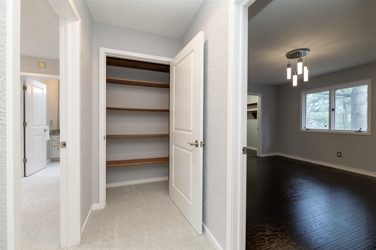 7129 Lakeridge Place, Kalamazoo, MI, 49009-9758