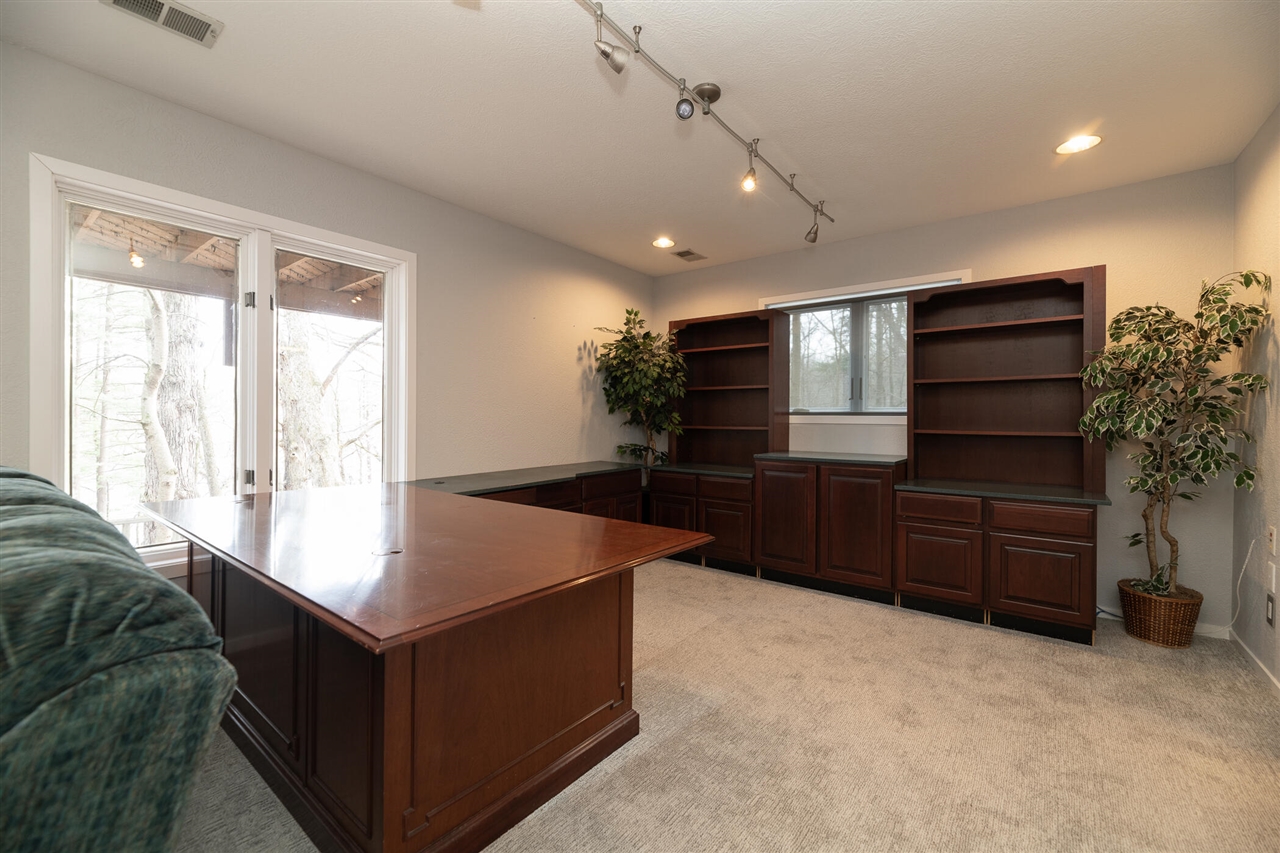 7129 Lakeridge Place, Kalamazoo, MI, 49009-9758