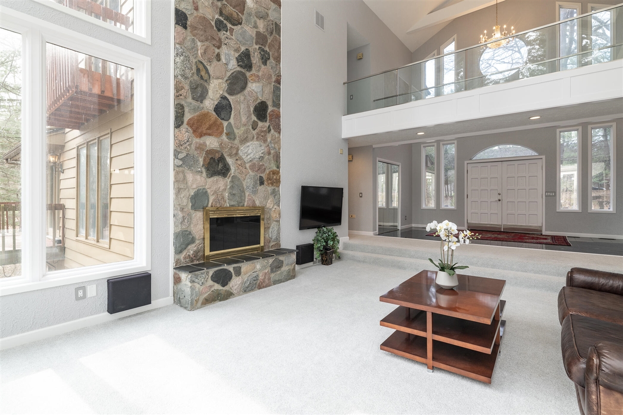 7129 Lakeridge Place, Kalamazoo, MI, 49009-9758