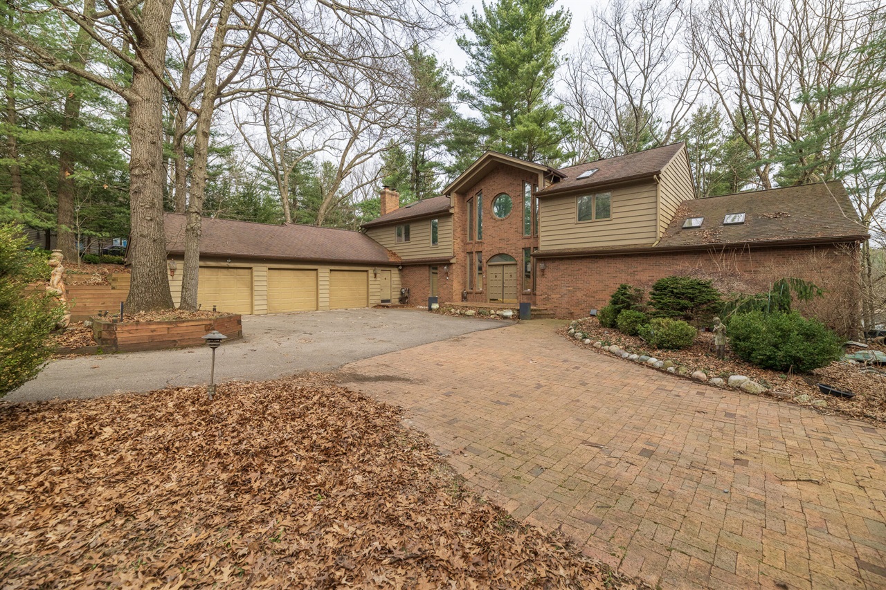 7129 Lakeridge Place, Kalamazoo, MI, 49009-9758