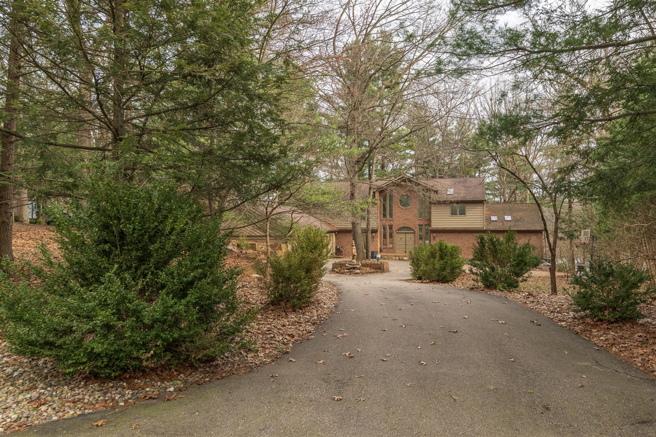 7129 Lakeridge Place, Kalamazoo, MI, 49009-9758