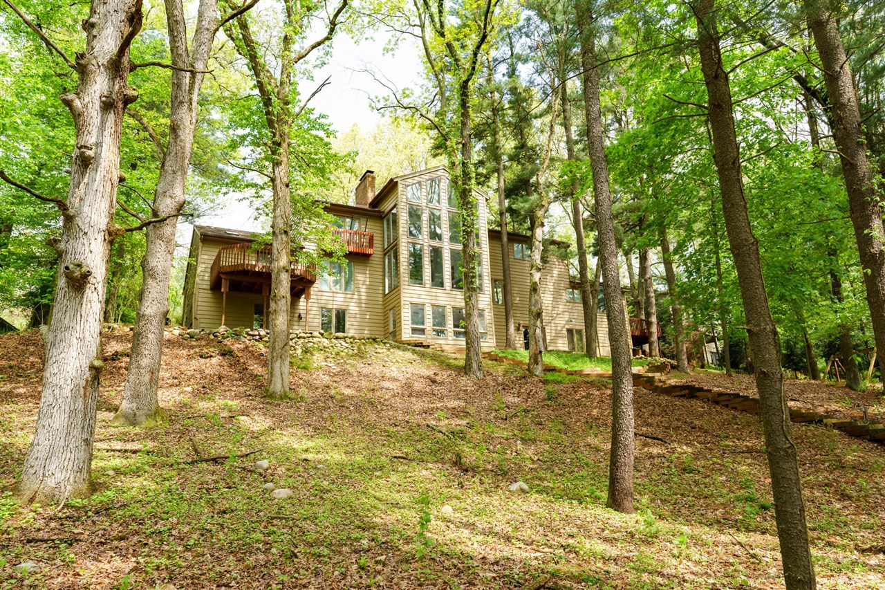 7129 Lakeridge Place, Kalamazoo, MI, 49009-9758