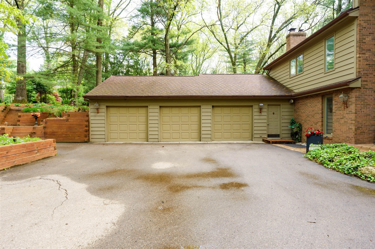 7129 Lakeridge Place, Kalamazoo, MI, 49009-9758