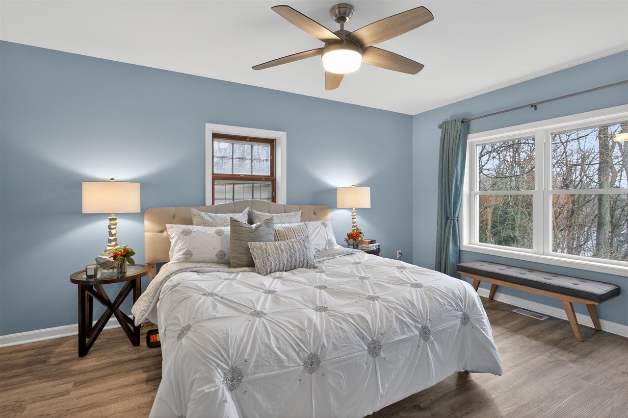 160 Eastshore Drive, Jerome, MI, 49249-9407