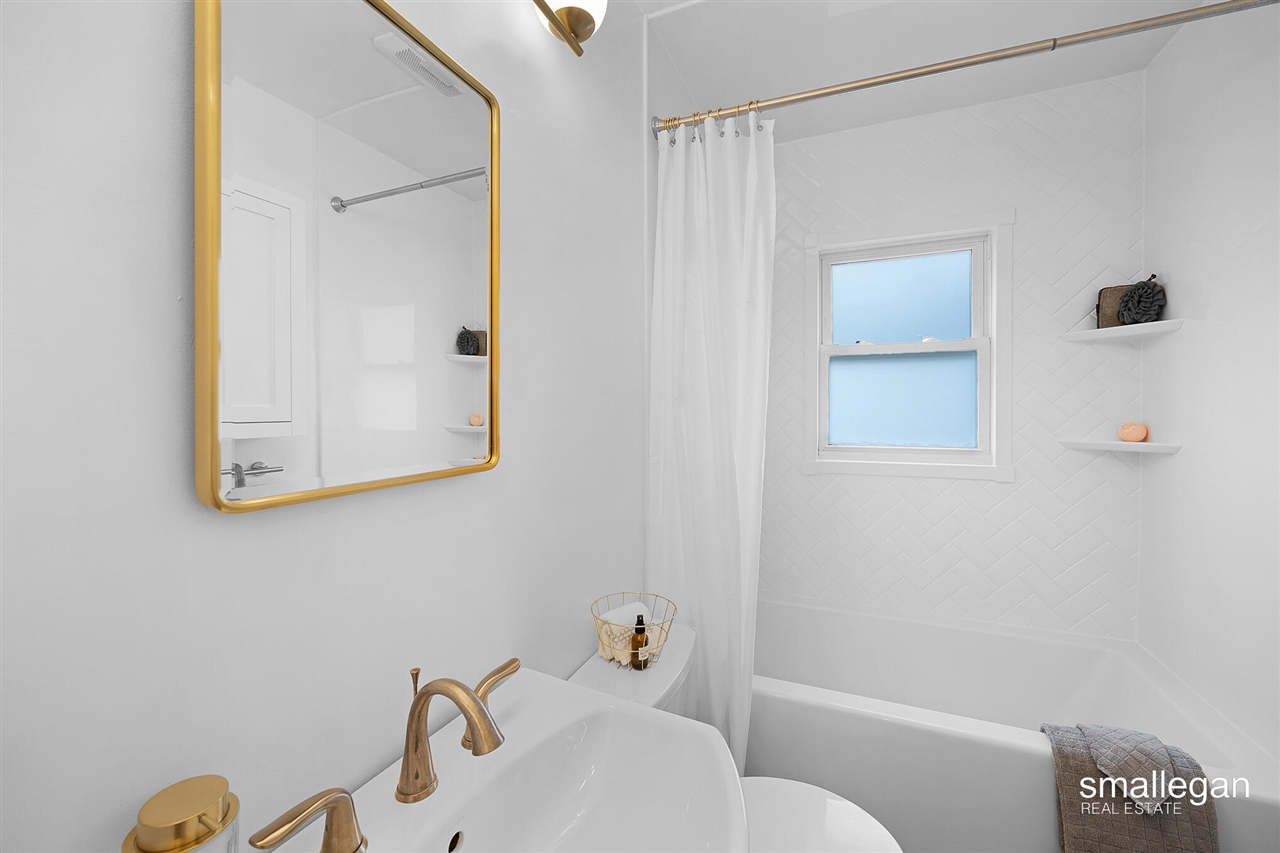 1011 Johnston Street, Grand Rapids, MI, 49507