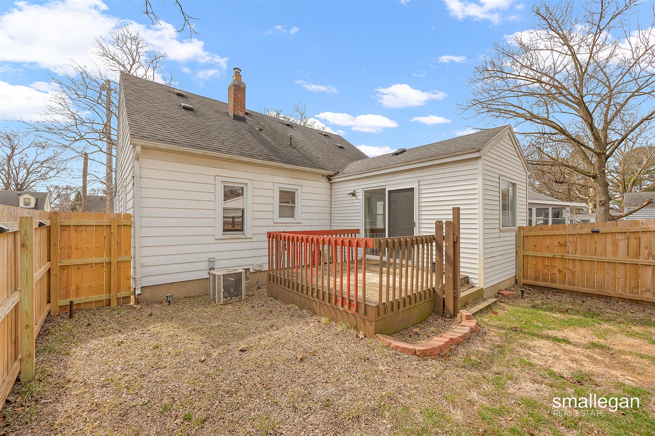 1011 Johnston Street, Grand Rapids, MI, 49507