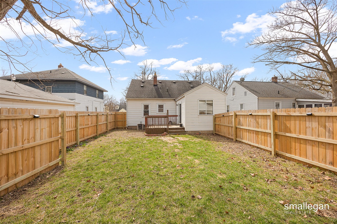 1011 Johnston Street, Grand Rapids, MI, 49507