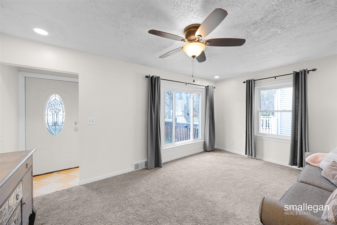 1011 Johnston Street, Grand Rapids, MI, 49507