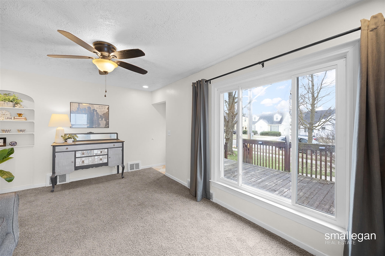 1011 Johnston Street, Grand Rapids, MI, 49507