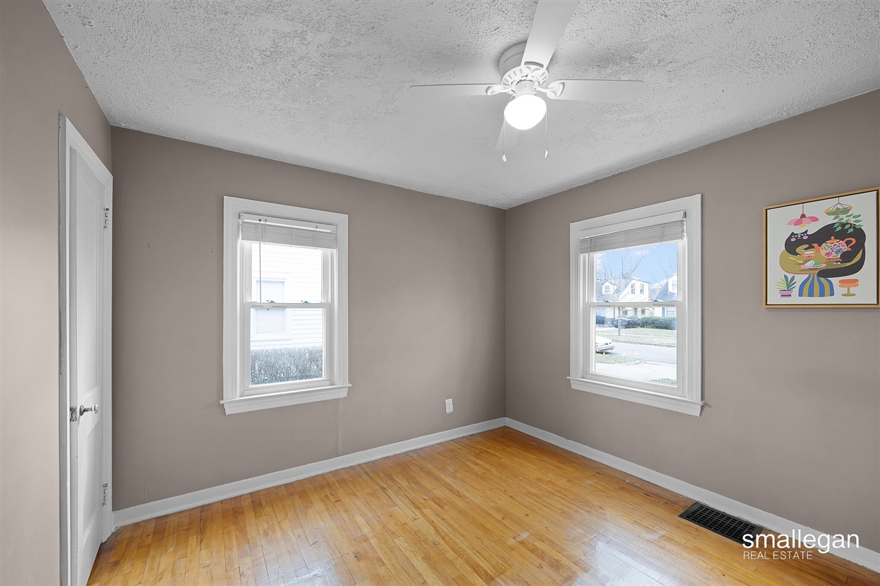 1011 Johnston Street, Grand Rapids, MI, 49507