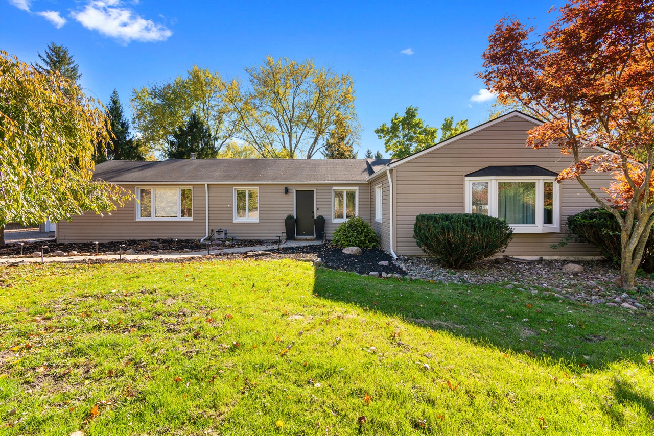 6810 N Territorial Road, Plymouth, MI, 48170-5097