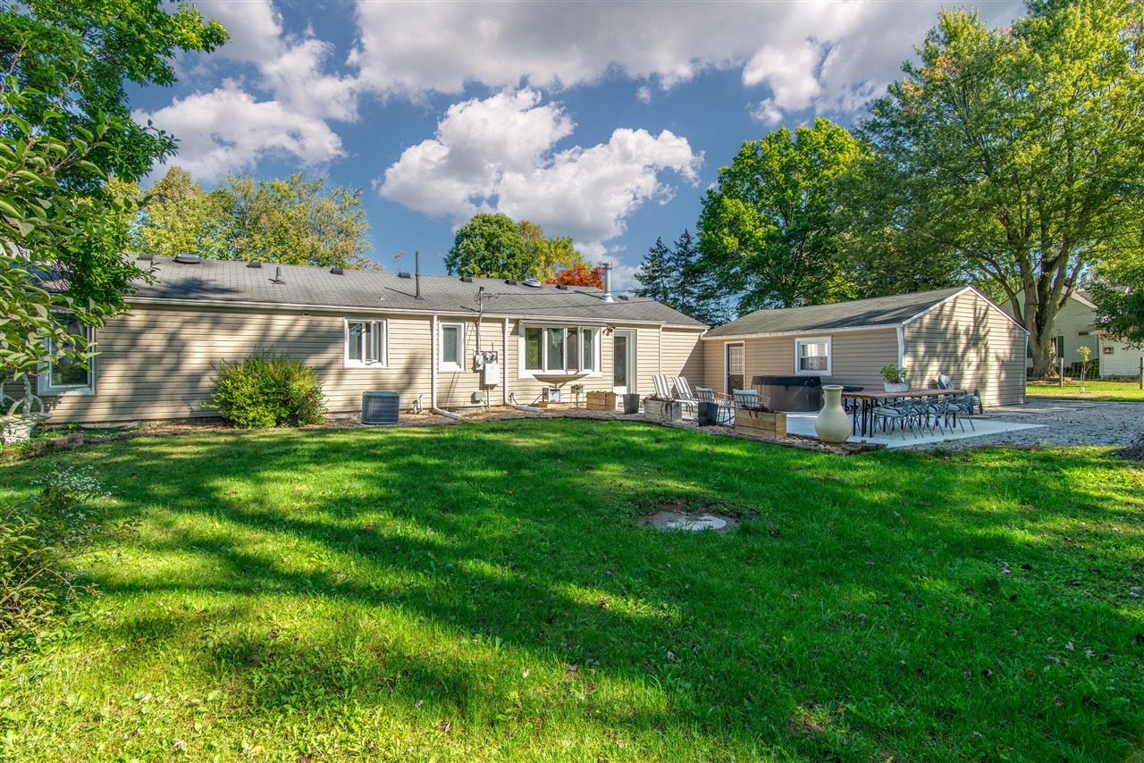 6810 N Territorial Road, Plymouth, MI, 48170-5097