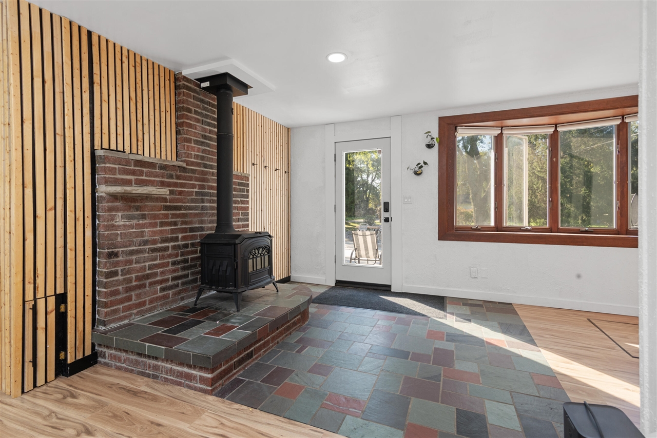 6810 N Territorial Road, Plymouth, MI, 48170-5097