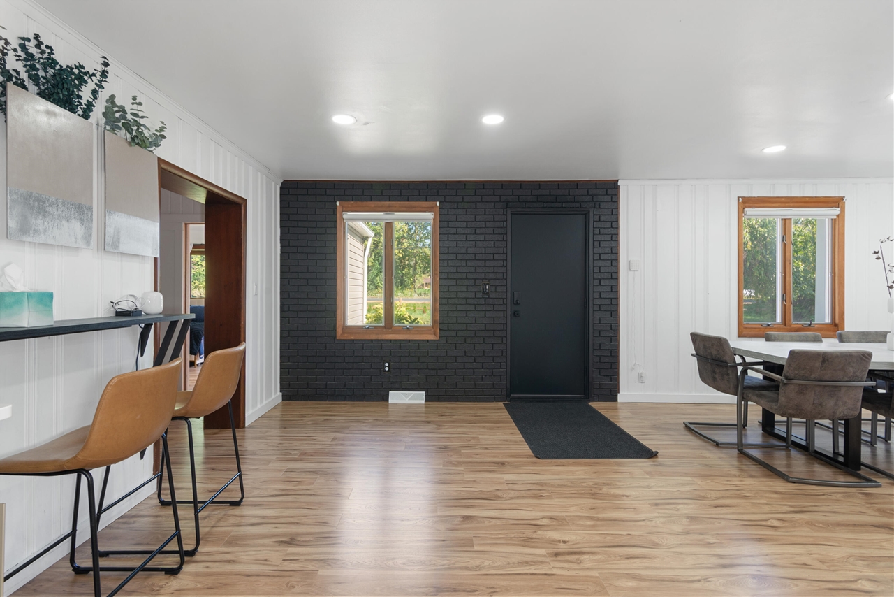 6810 N Territorial Road, Plymouth, MI, 48170-5097