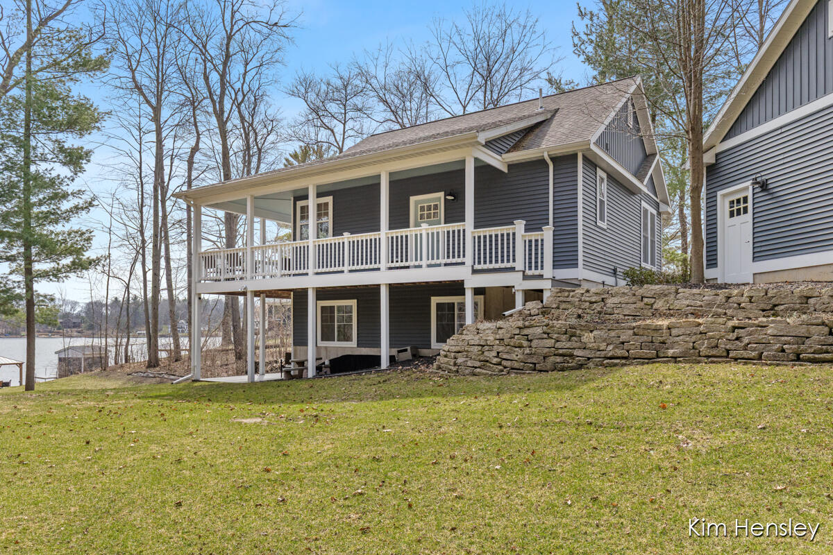 4032 Water View Drive, Grawn, MI, 49637-9503