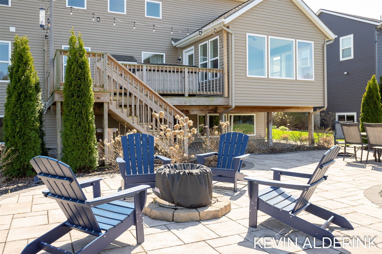 13783 Harrington Landing, Holland, MI, 49424-7485