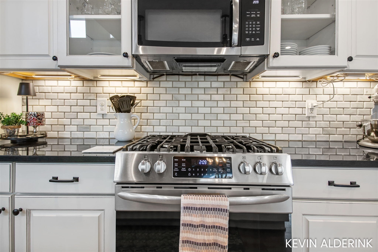 13783 Harrington Landing, Holland, MI, 49424-7485