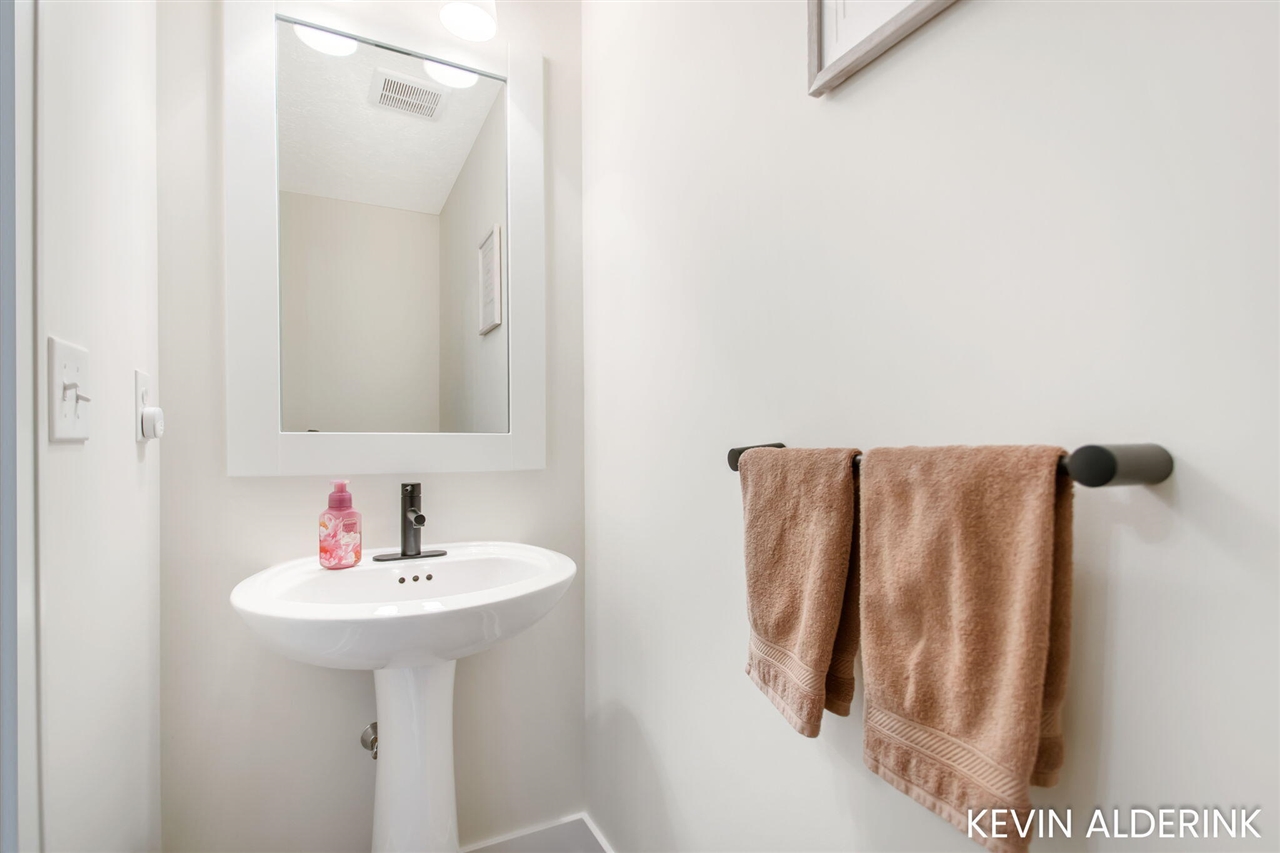 13783 Harrington Landing, Holland, MI, 49424-7485