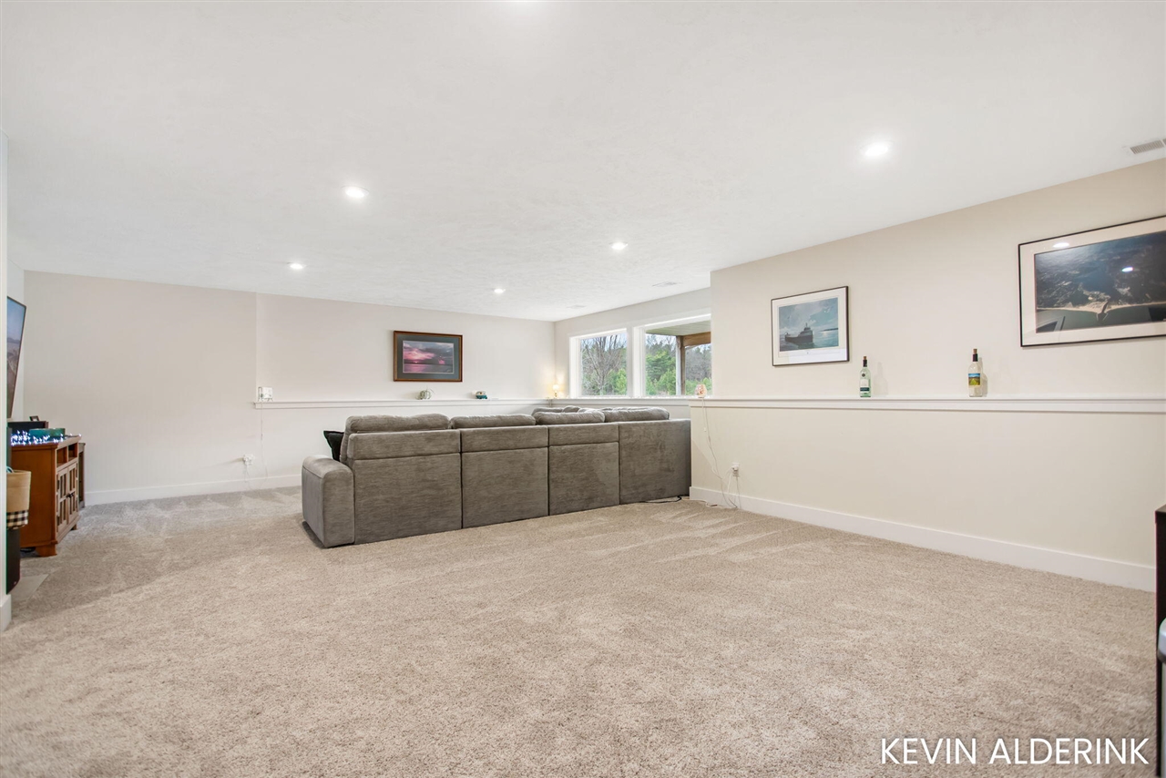 13783 Harrington Landing, Holland, MI, 49424-7485