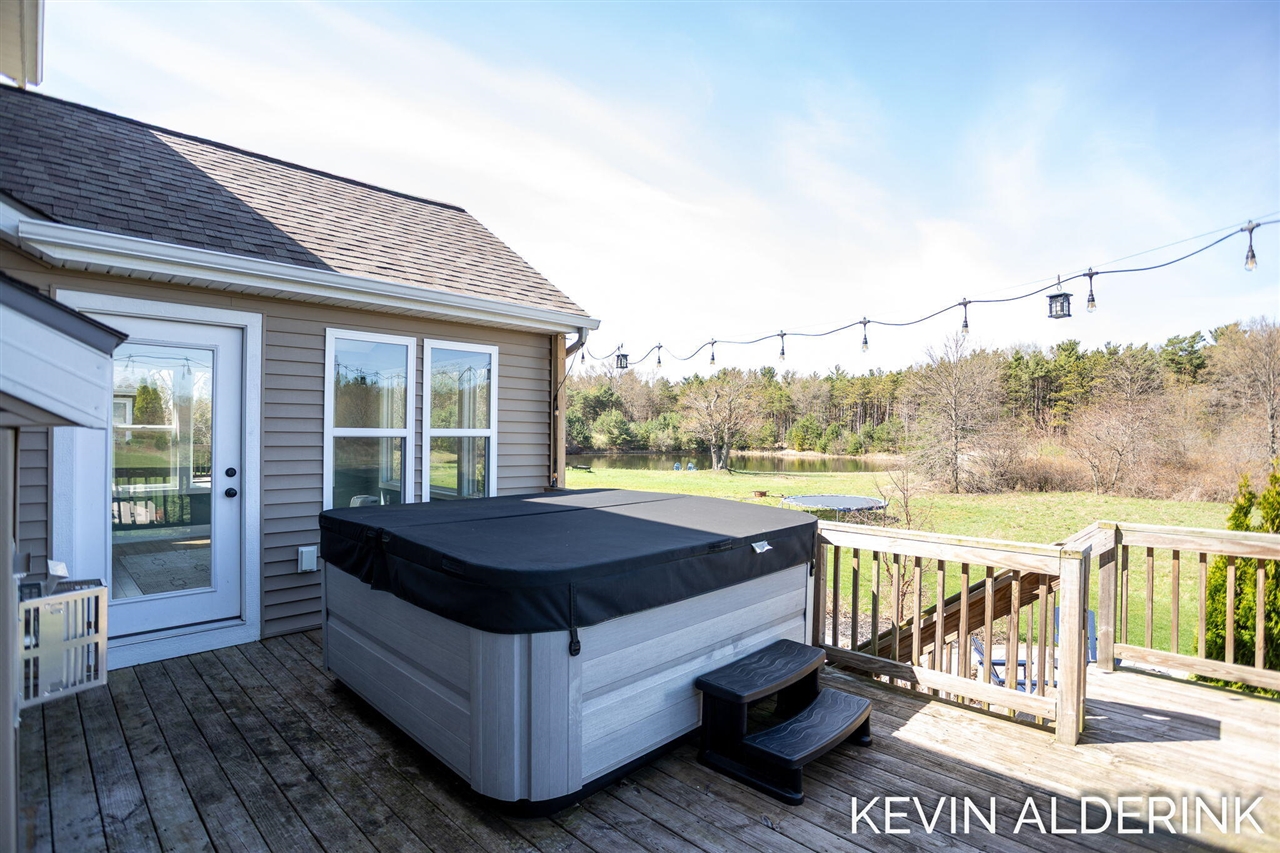 13783 Harrington Landing, Holland, MI, 49424-7485