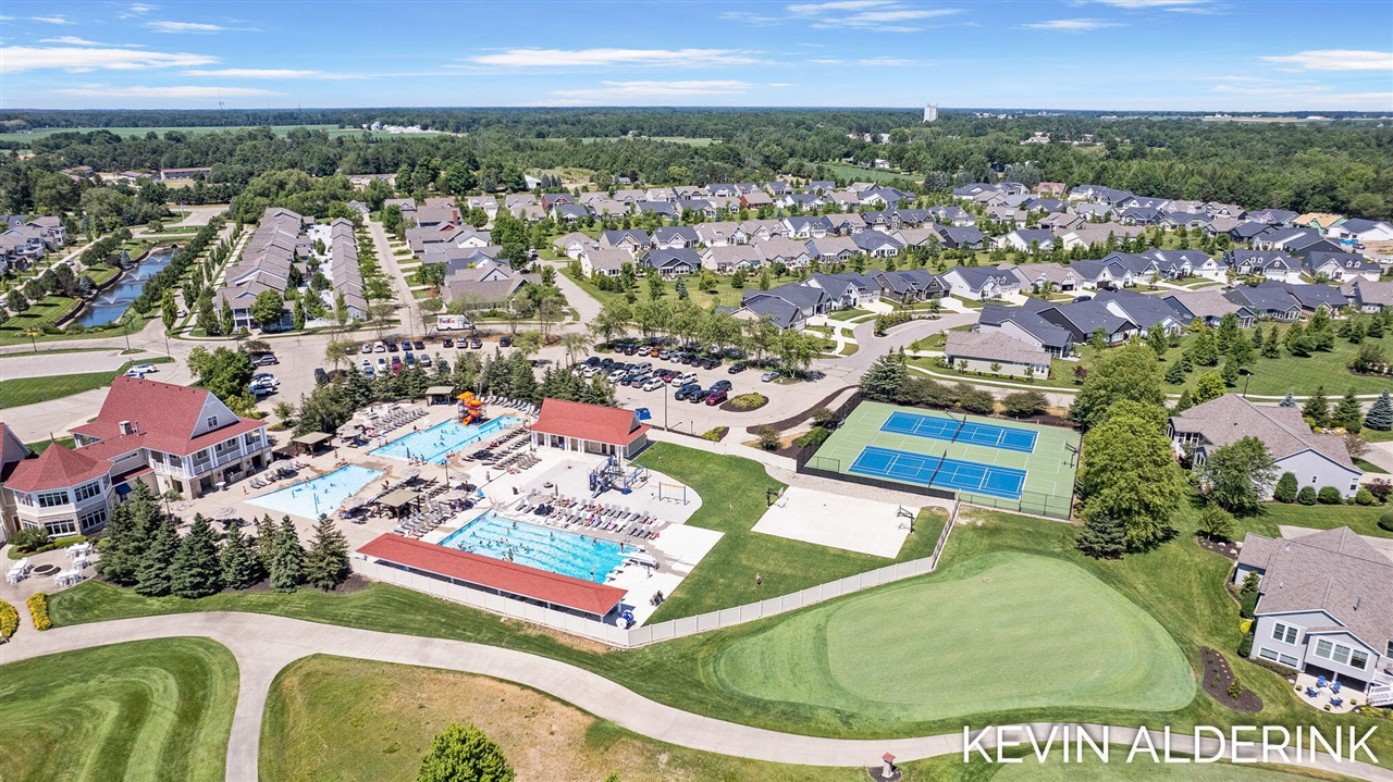 13783 Harrington Landing, Holland, MI, 49424-7485