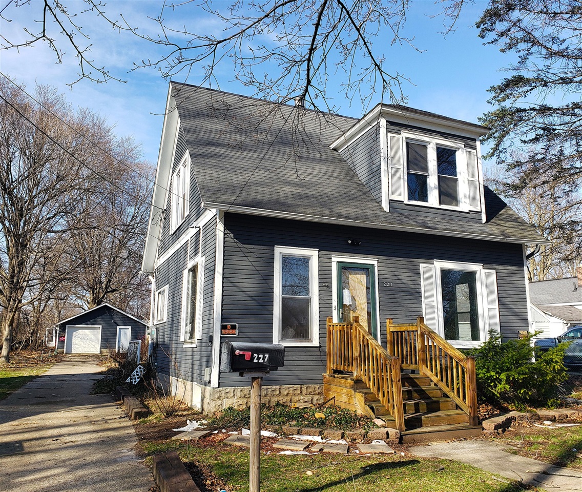 140 Greenly Street, Adrian, MI, 49221