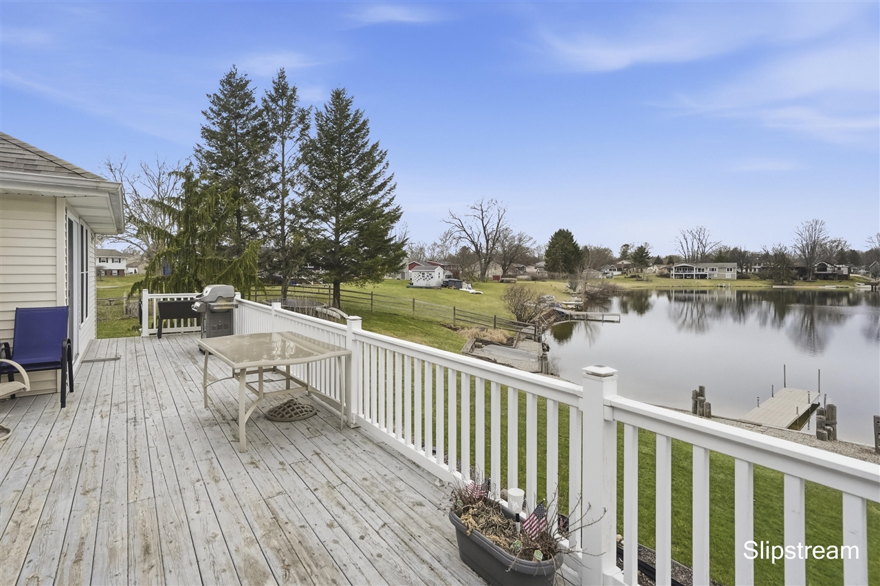 6807 Kenowa Avenue, Grandville, MI, 49418-2135