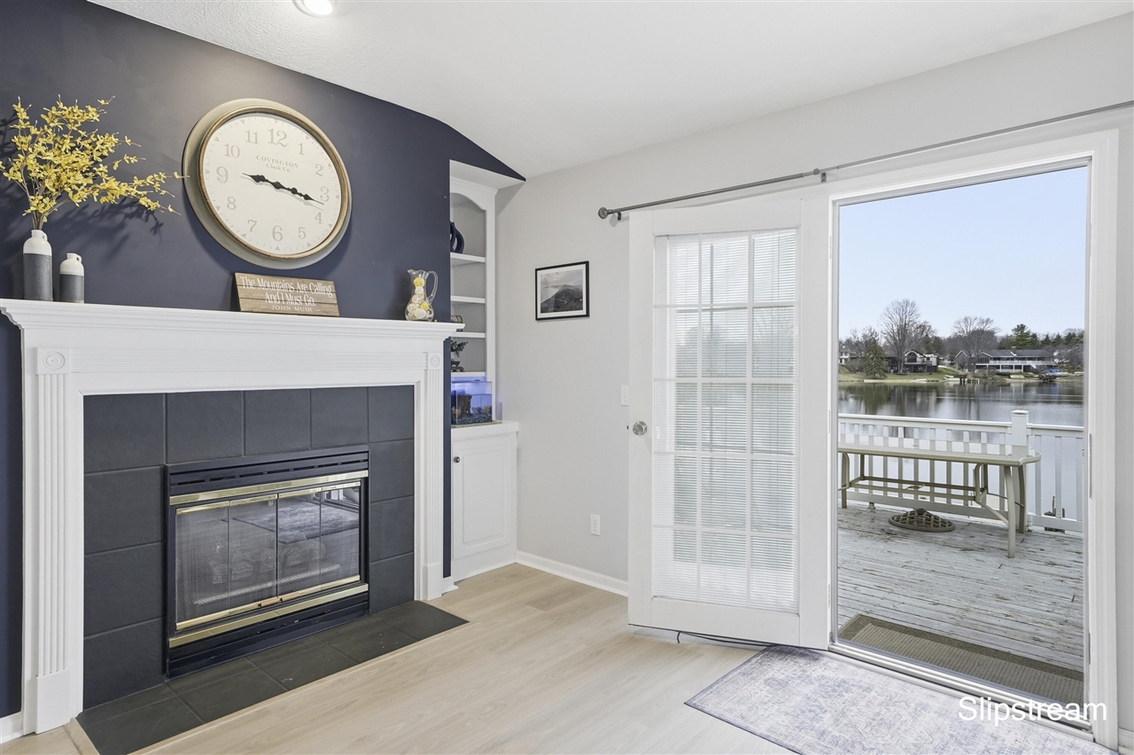 6807 Kenowa Avenue, Grandville, MI, 49418-2135