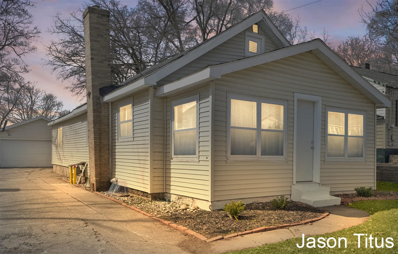 2507 Day Avenue, Walker, MI, 49544